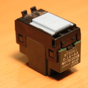 NR3160W ぐっとすシリーズ情報モジュラジャック(CAT5E)(埋込型 